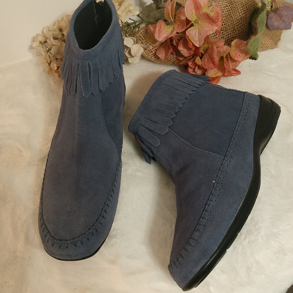 New  Blue Leather Comfort Ease Ankle Boots w/Fringe 9